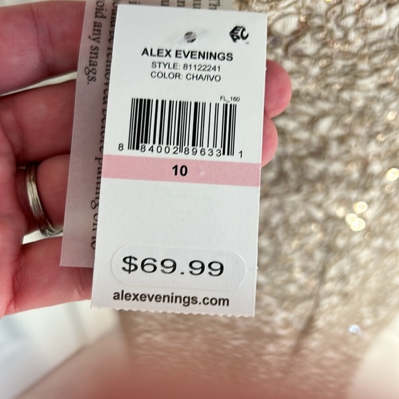 👗🍸🍹 Cocktail Dress - Picture 4 of 4